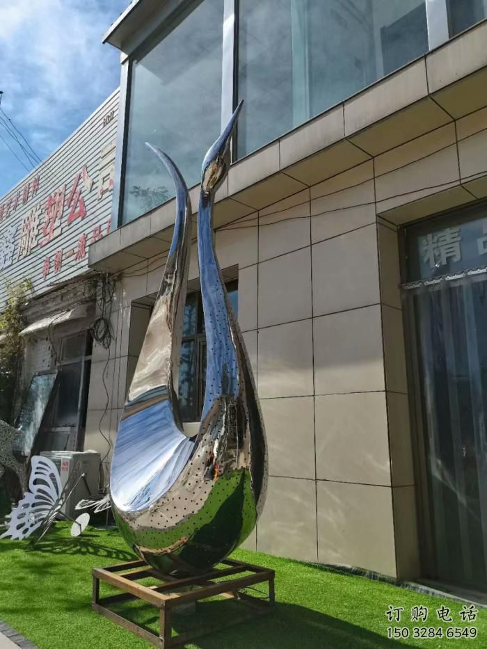 成对天鹅雕塑厂家 灯光配置 灯光天鹅雕塑设计 成对天鹅雕塑厂家 灯光配置 灯光天鹅雕塑设计