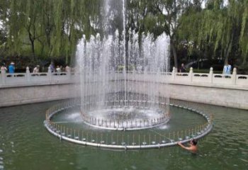 水景雾化喷泉雕塑厂家 冷弯增湿效果