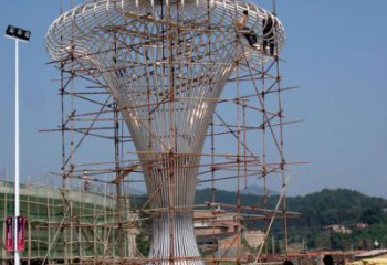 圆管树雕塑厂家  园林不锈钢圆管树雕塑