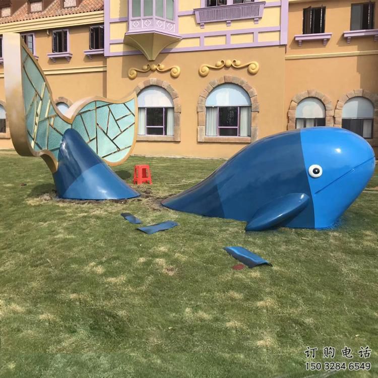 地面鱼雕塑 半身鱼不锈钢雕塑 地面鱼雕塑 半身鱼不锈钢雕塑