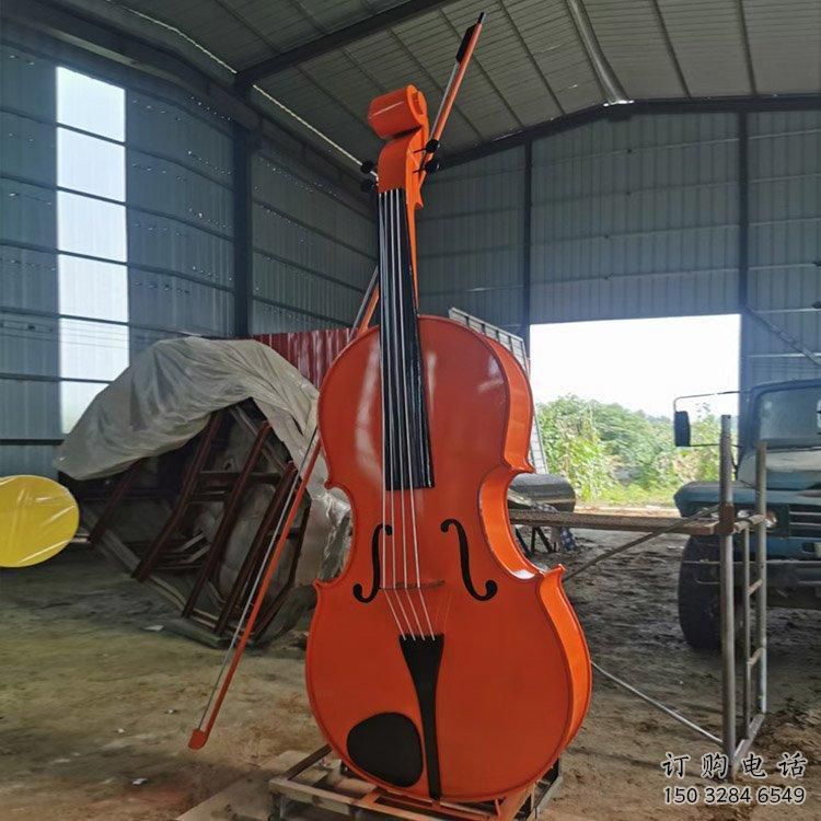 立式大提琴雕塑 陆地置放类 仿真烤漆工艺制造