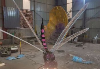蜻蜓点水雕塑厂家  镂空昆虫雕塑 不锈钢蜻蜓点水雕塑厂家