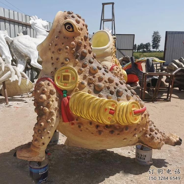金蟾雕塑 彩绘动物摆件 园林不锈钢金蟾雕塑厂家 金蟾雕塑 彩绘动物摆件 园林不锈钢金蟾雕塑厂家