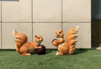 草地松鼠雕塑厂家 创意异形小品 户外异形松鼠雕塑