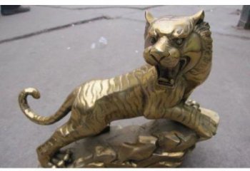 玄关老虎雕塑厂家 创意仿真摆件 风景区仿古老虎雕塑