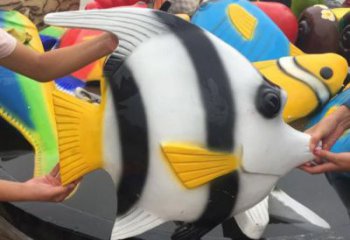 游乐场鱼儿雕塑厂家 海洋宾馆摆件 户外卡通鱼儿雕塑