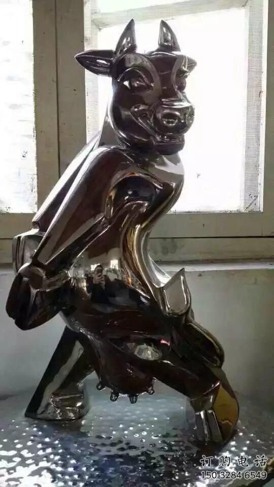镜面狼雕塑厂家 现代户外摆件 游乐场异形狼雕塑