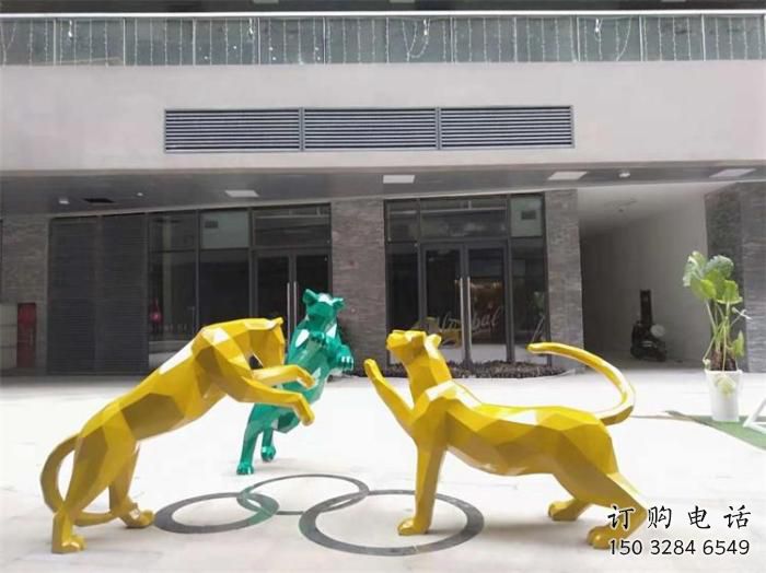 商业街猎豹雕塑厂家 大型现代摆件 步行街异形猎豹雕塑