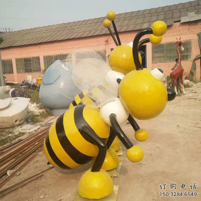 喷漆蜜蜂雕塑厂家 卡通广场小品 户外草地蜜蜂雕塑