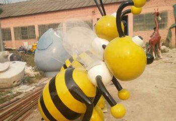 喷漆蜜蜂雕塑厂家 卡通广场小品 户外草地蜜蜂雕塑