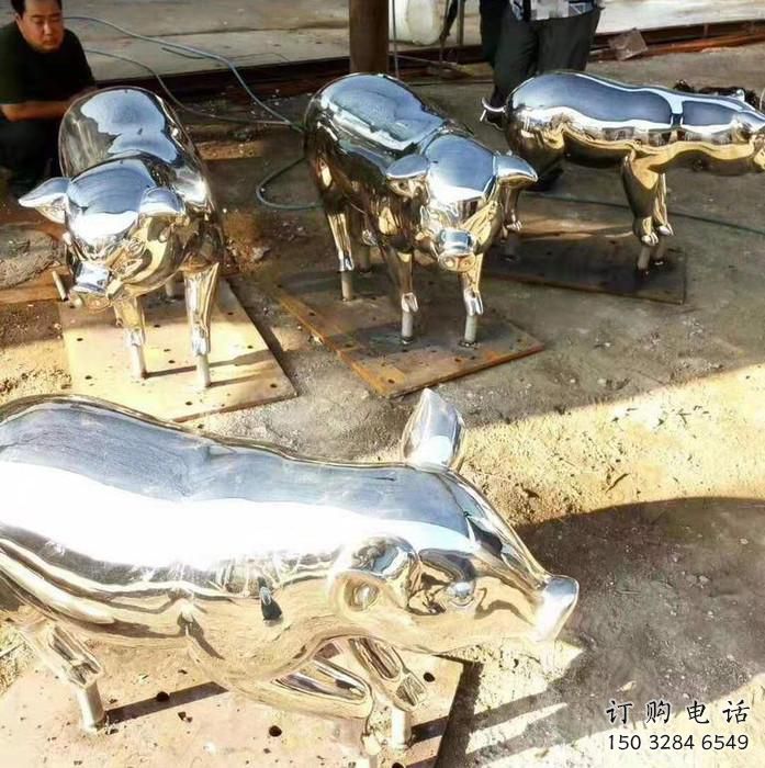 镜面猪雕塑厂家 大型户外摆件 风景区仿真猪雕塑