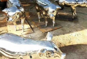 镜面猪雕塑厂家 大型户外摆件 风景区仿真猪雕塑