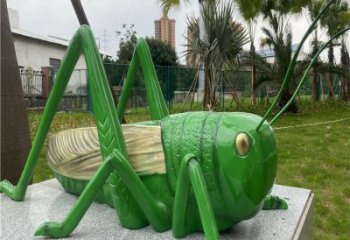 彩绘蚂蚱雕塑厂家 卡通喷漆小品 草地仿真蚂蚱雕塑