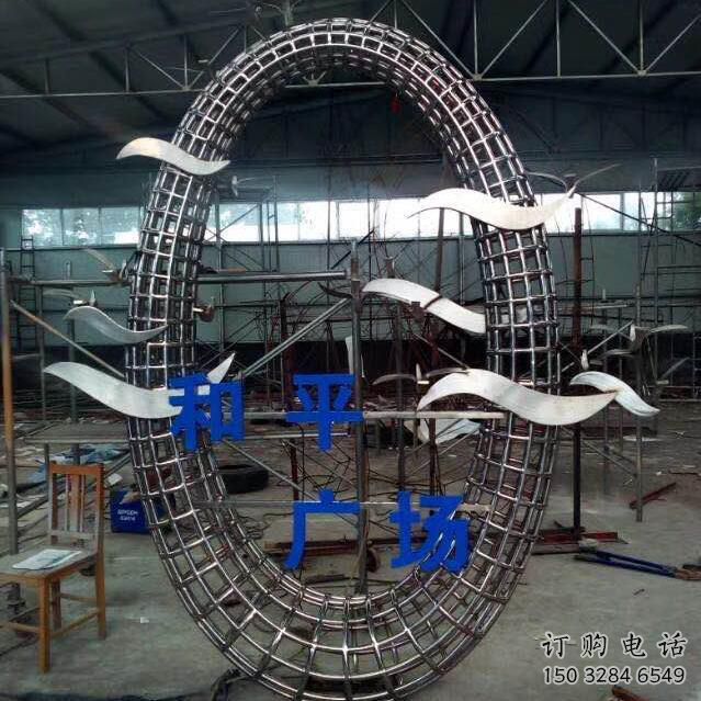 镜面飞燕雕塑厂家 现代户外摆件 游乐场异形飞燕雕塑 镜面飞燕雕塑厂家 现代户外摆件 游乐场异形飞燕雕塑