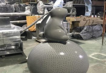 喷漆玉兔雕塑厂家 卡通广场小品 户外大型玉兔雕塑