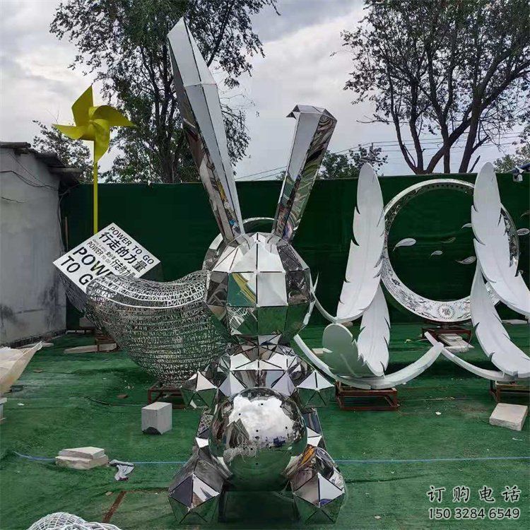宾馆玉兔雕塑厂家 欧式仿真小品 户外喷漆玉兔雕塑