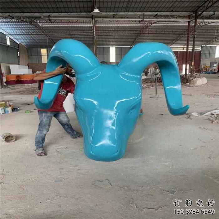 喷漆牛头雕塑厂家 卡通广场小品 草地彩绘牛头雕塑 喷漆牛头雕塑厂家 卡通广场小品 草地彩绘牛头雕塑