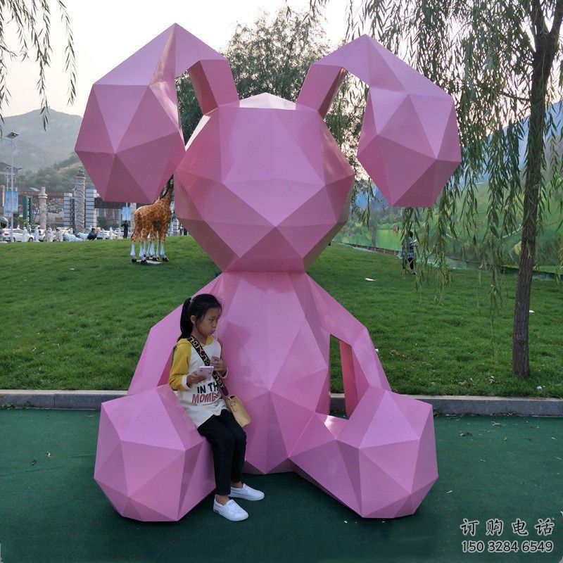 宾馆兔子雕塑厂家 欧式仿真小品 户外喷漆兔子雕塑