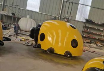 喷漆甲壳虫雕塑厂家 卡通广场小品 草地切面甲壳虫雕塑
