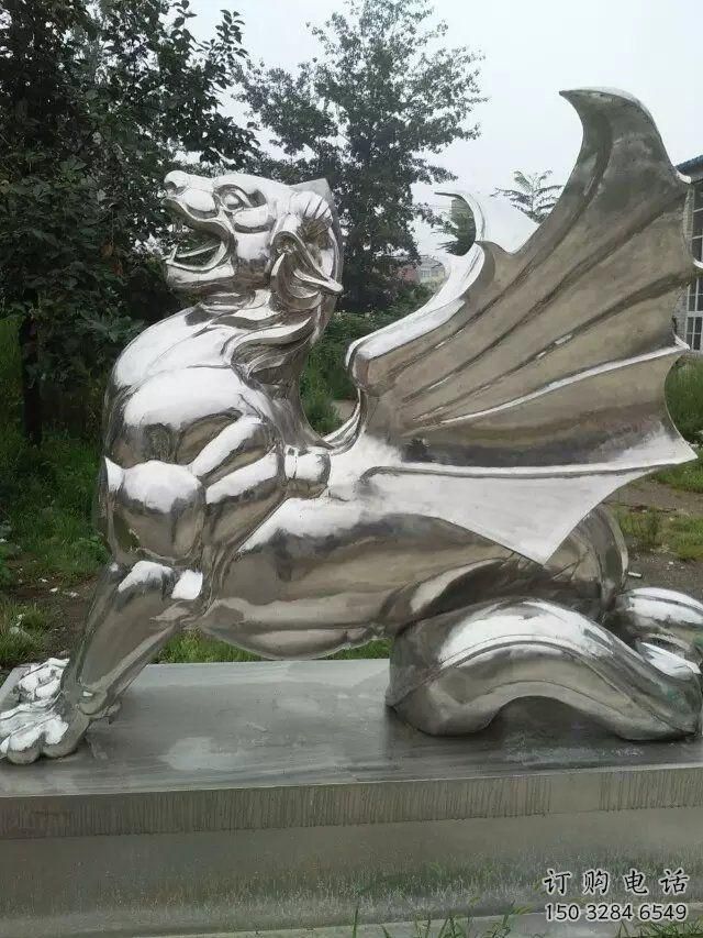 锻造麒麟雕塑厂家 卡通镜面摆件 广场仿真麒麟雕塑
