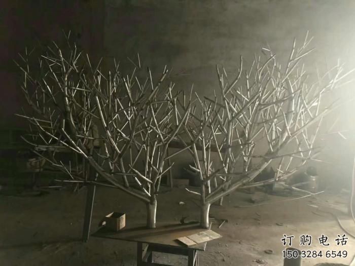 别墅鹿角雕塑厂家 卡通喷漆小品 户外镂空鹿角雕塑 别墅鹿角雕塑厂家 卡通喷漆小品 户外镂空鹿角雕塑