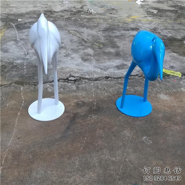 步行街雀鸟雕塑厂家 创意钢管摆件 草地切面雀鸟雕塑 步行街雀鸟雕塑厂家 创意钢管摆件 草地切面雀鸟雕塑