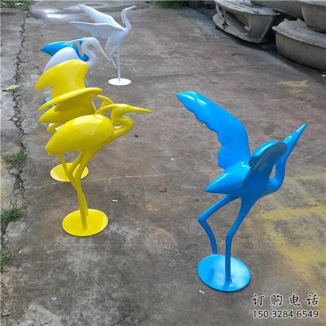 别墅区雀鸟雕塑厂家 卡通喷漆小品 现代户外雀鸟雕塑 别墅区雀鸟雕塑厂家 卡通喷漆小品 现代户外雀鸟雕塑