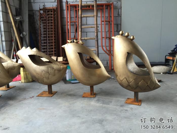 抽象雀鸟雕塑厂家 创意酒店摆件 玄关彩绘雀鸟雕塑 抽象雀鸟雕塑厂家 创意酒店摆件 玄关彩绘雀鸟雕塑