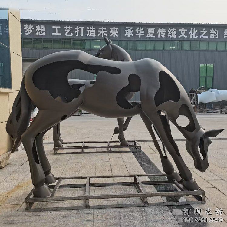 户外跑马雕塑厂家 现代抽象小品 酒店拉丝跑马雕塑 户外跑马雕塑厂家 现代抽象小品 酒店拉丝跑马雕塑