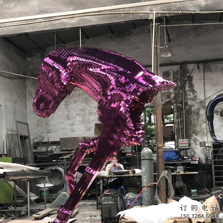 宾馆马头雕塑厂家 欧式仿真小品 大型电镀马头雕塑