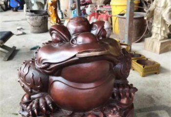 彩绘金蟾雕塑厂家 卡通喷漆小品 酒店现代金蟾雕塑