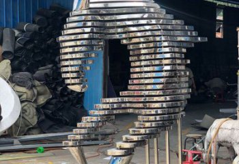 拉丝马头雕塑厂家 大型剪影摆件 游乐场异形马头雕塑