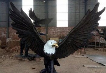 仿真雄鹰雕塑厂家 大型现代摆件 公园喷漆雄鹰雕塑