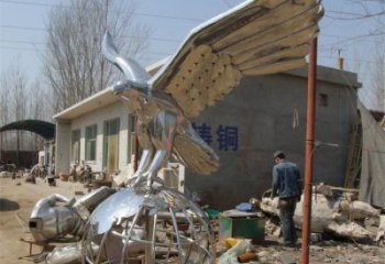 庭院雄鹰雕塑厂家 欧式仿真摆件 户外喷漆雄鹰雕塑