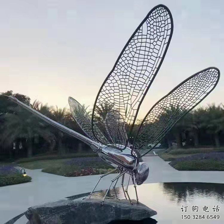 镂空蜻蜓点水雕塑厂家 现代摆件 创意蜻蜓点水雕塑