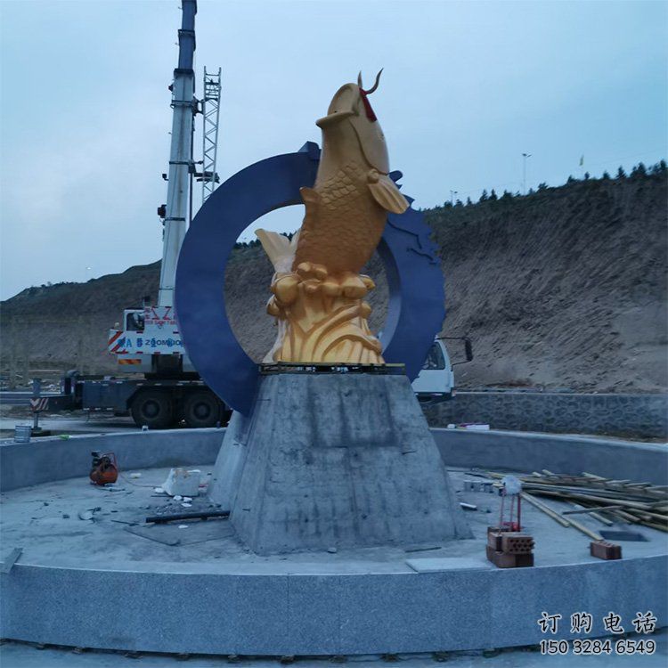 彩绘鱼跃龙门雕塑厂家 户外创意喷漆小品 彩绘鱼跃龙门雕塑厂家 户外创意喷漆小品