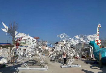 别墅花片马雕塑厂家 卡通喷漆小品 大型镂空花片马雕塑