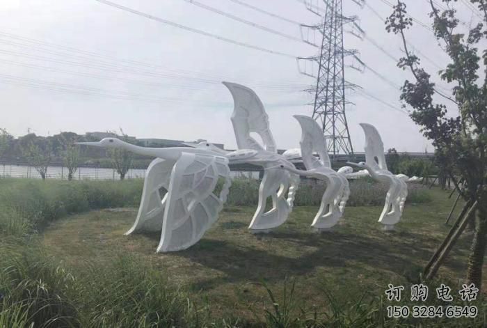 游乐场海鸥雕塑厂家 公园草地摆件 住宅小区镂空海鸥雕塑
