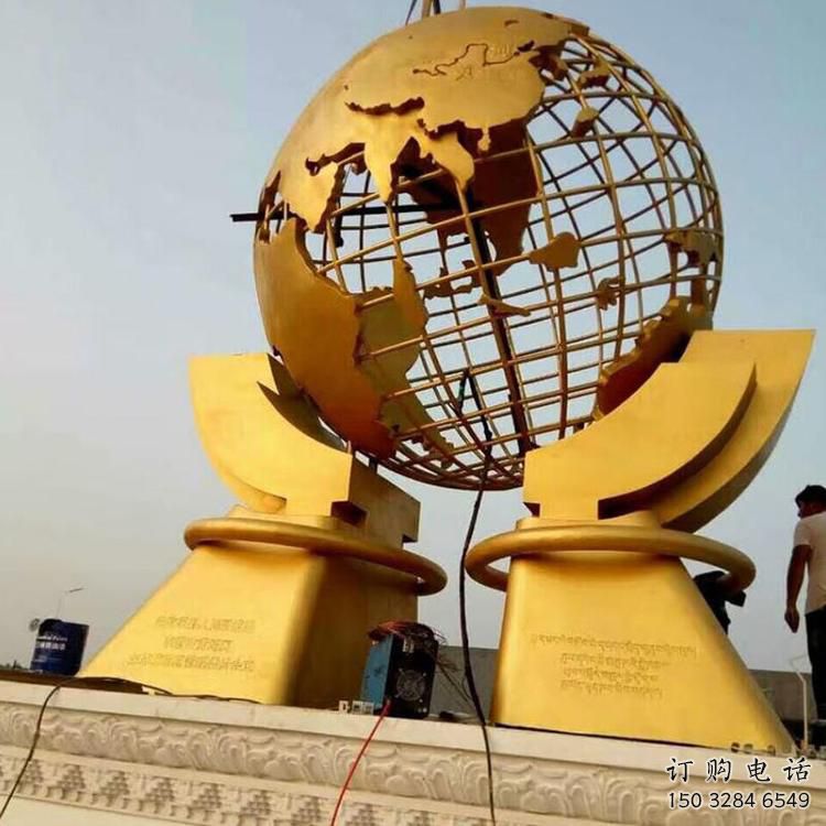 别墅区地球仪雕塑厂家 大型别墅区摆件 不锈钢地球仪雕塑