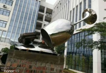 大型酒杯雕塑厂家 锻造小品 户外不锈钢酒杯雕塑