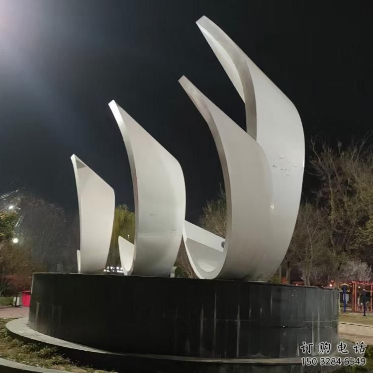 几何小船雕塑厂家 创意小品 大门口不锈钢小船雕塑 几何小船雕塑厂家 创意小品 大门口不锈钢小船雕塑