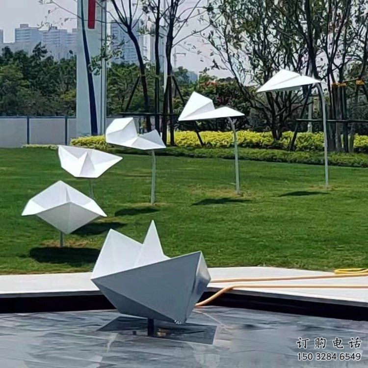 仿真船型雕塑厂家 现代摆件 大型不锈钢船型雕塑生产 仿真船型雕塑厂家 现代摆件 大型不锈钢船型雕塑生产