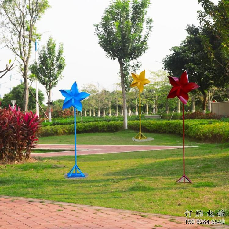 草地风车雕塑厂家 现代公园小品 大型不锈钢风车雕塑生产