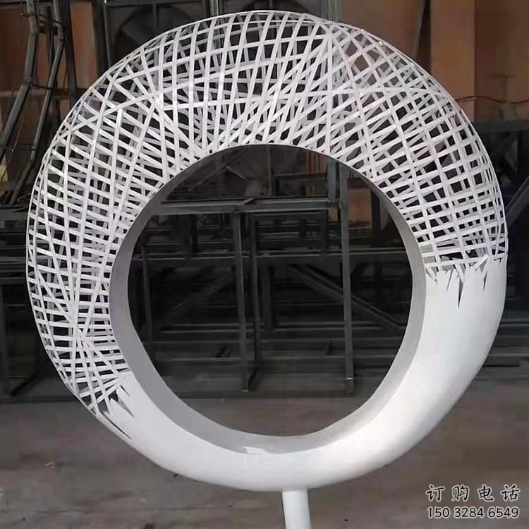 中式圆月雕塑厂家 镂空小品 游乐场不锈钢圆月雕塑生产 中式圆月雕塑厂家 镂空小品 游乐场不锈钢圆月雕塑生产