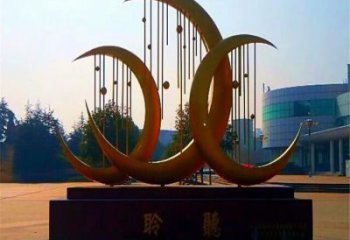中式月牙形雕塑厂家 烤漆小品 游乐场不锈钢月牙形雕塑