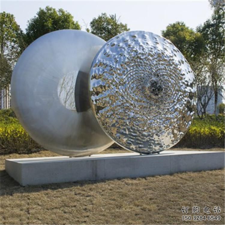 游乐场环形雕塑厂家 现代摆件 喷漆不锈钢环形雕塑生产 游乐场环形雕塑厂家 现代摆件 喷漆不锈钢环形雕塑生产