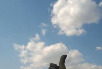 现代拇指雕塑厂家 大型别墅区摆件 异形不锈钢拇指雕塑厂