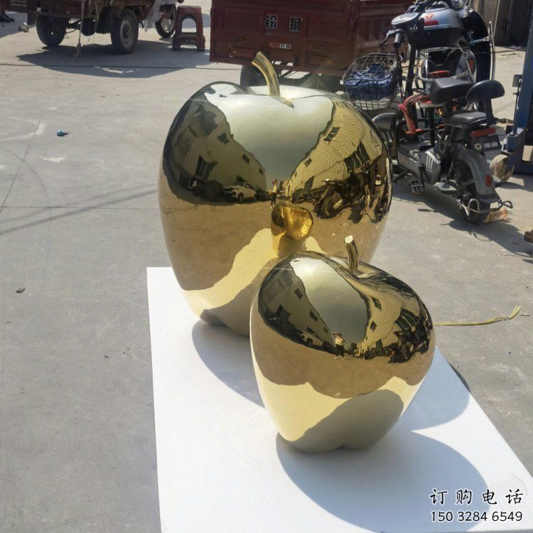 电镀金苹果雕塑厂家 园林摆件 户外不锈钢金苹果雕塑厂