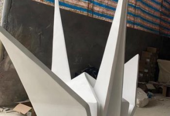 户外千纸鹤雕塑厂家 喷漆小品 大型不锈钢千纸鹤雕塑制作