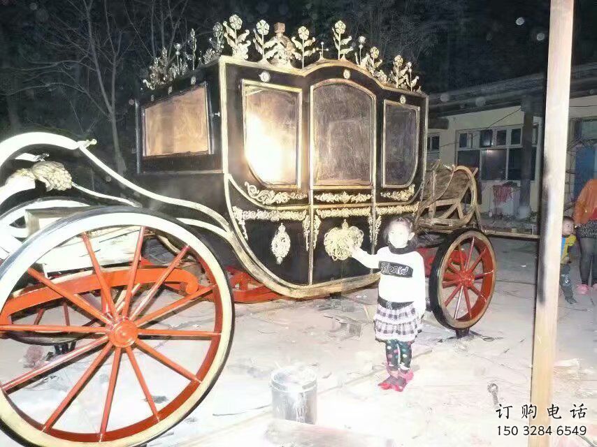 异形马车雕塑厂家 现代小品 大型不锈钢马车雕塑厂